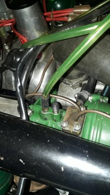 Bremse rechts entlüften.jpg