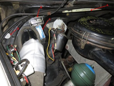 Typenschilder klein 2 Positionen mit Pfeilen.jpg