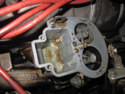 Schwimmerkammer vor Kaltstart.jpg